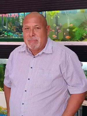 Dr Carlos Carrasco
